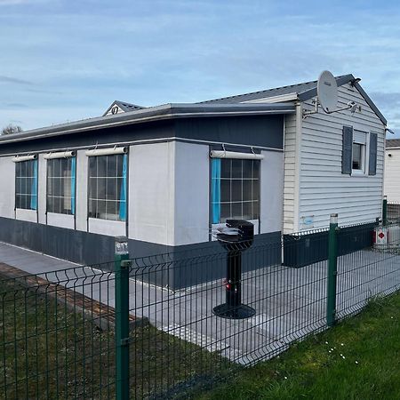 Luxe Stacaravan Albatros - 51 Bredene Exterior photo